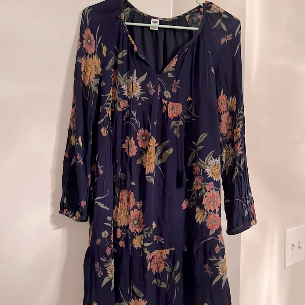 Old navy size Small dress never worn